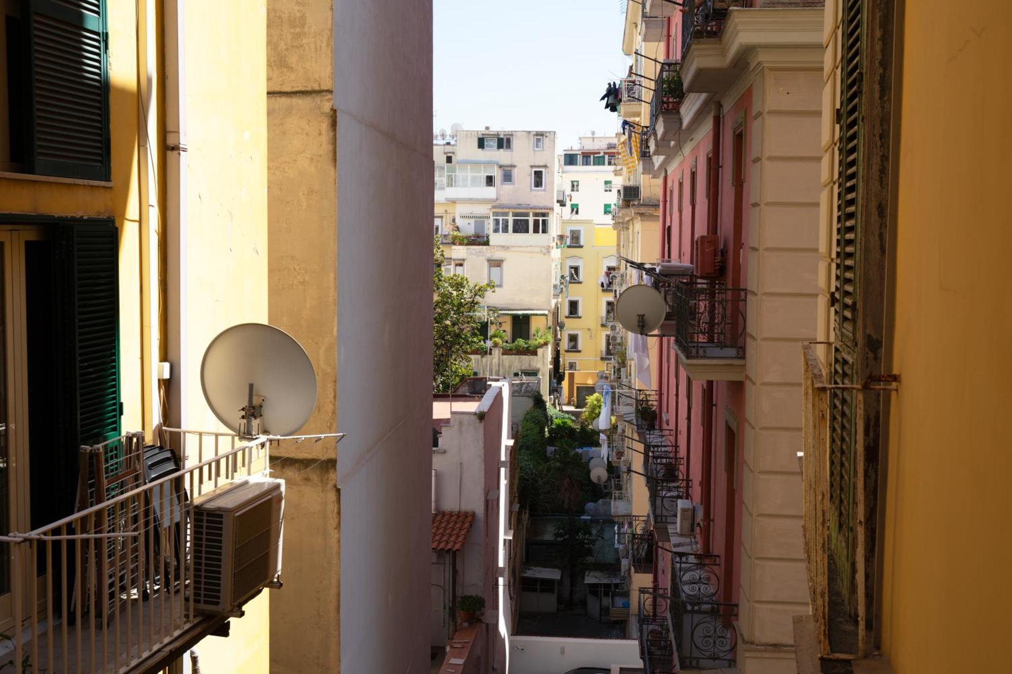 Tom Apartments Νάπολη Εξωτερικό φωτογραφία